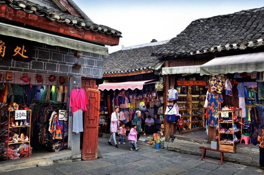 表扬可以增强孩子的自信心，但过度表扬会导致什么后果？游戏画面